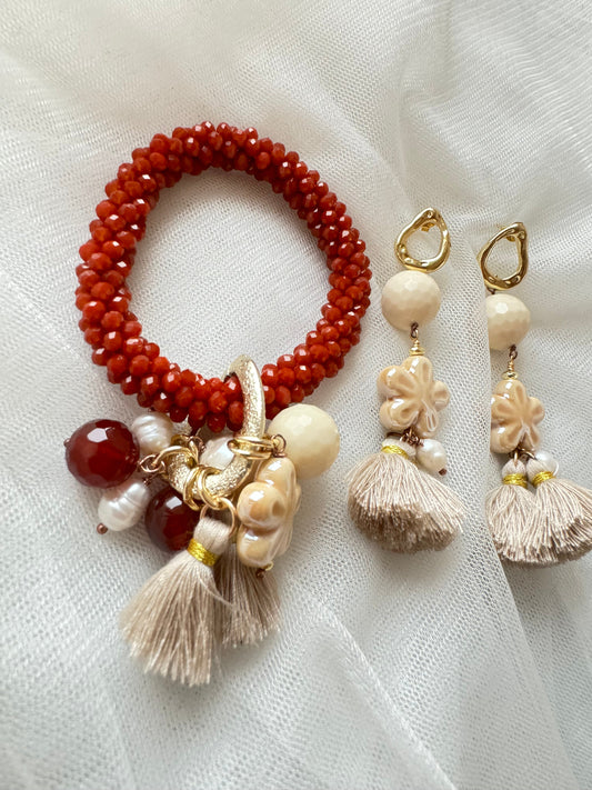 Bracciale e orecchini beage e ruggine